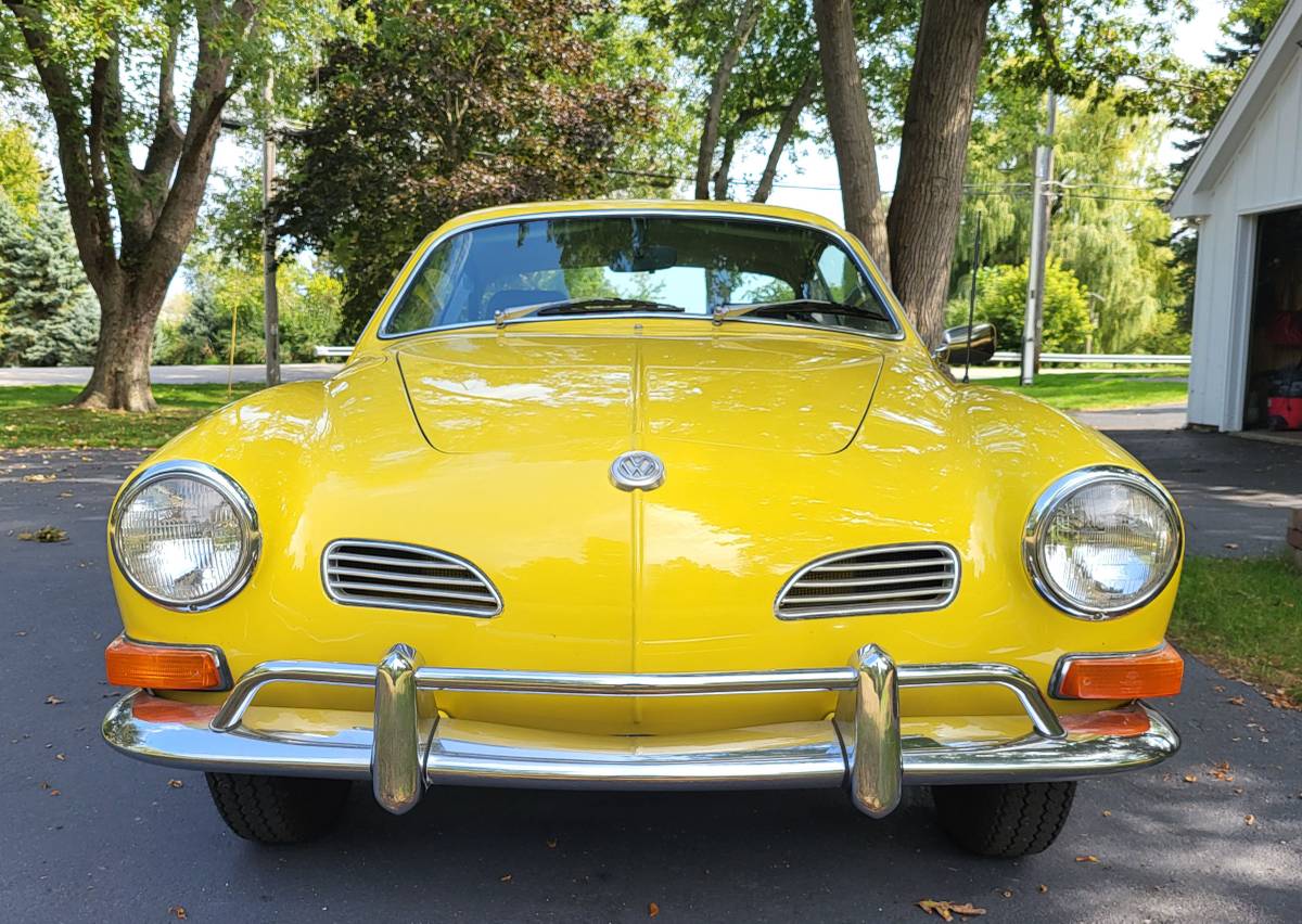 Vw-karmann-ghia-1971-yellow-2