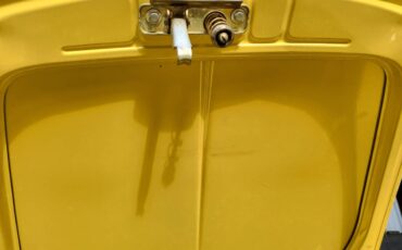 Vw-karmann-ghia-1971-yellow-8