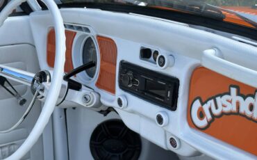Vw-super-beetle-convertible-1972-custom-14