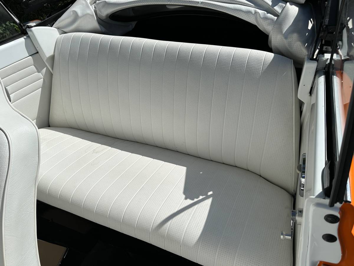 Vw-super-beetle-convertible-1972-custom-15
