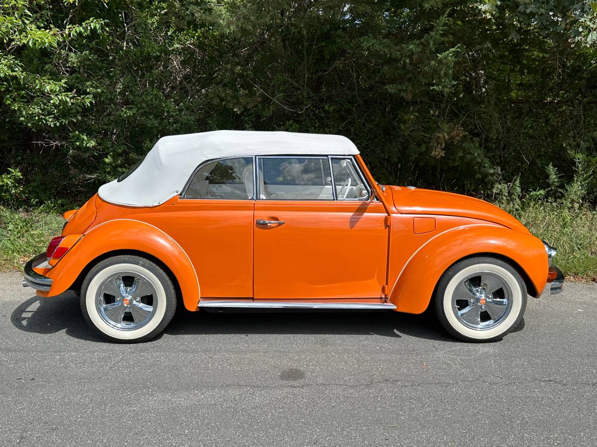 Vw-super-beetle-convertible-1972-custom-5