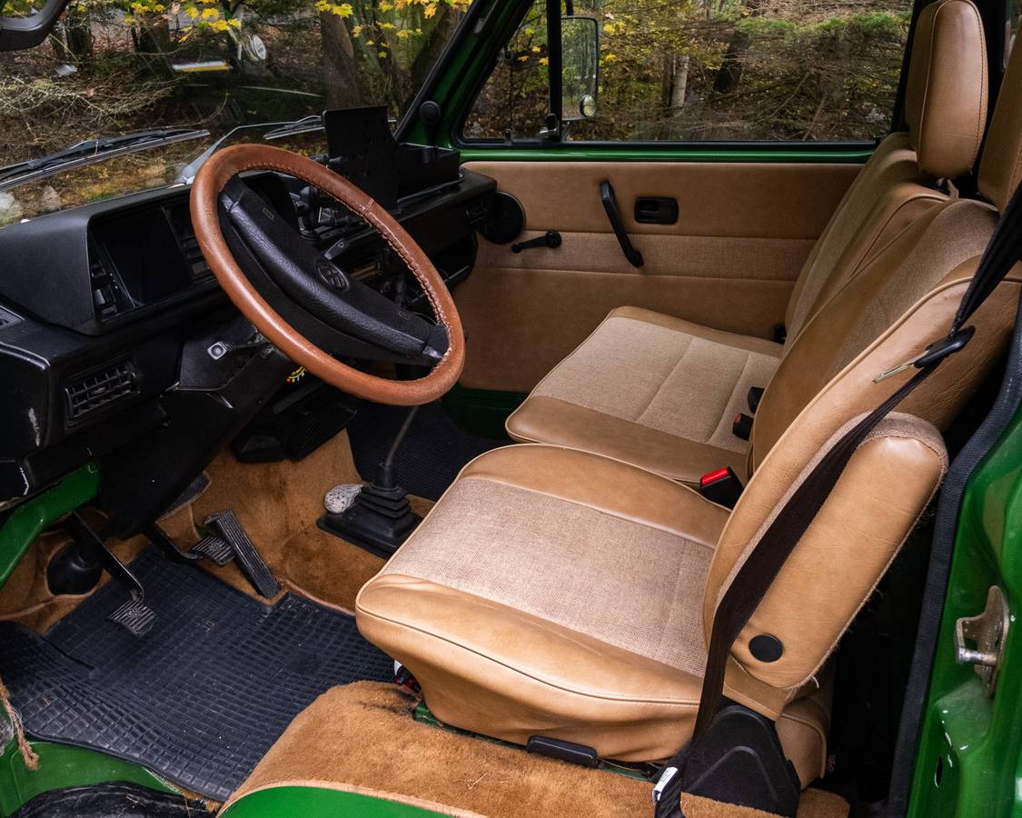 Vw-transporter-1985-green-4