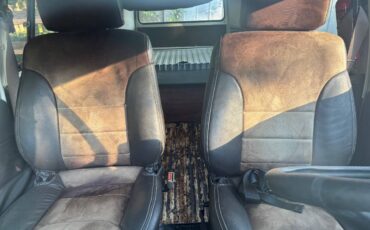 Vw-transporter-camper-combi-1972-brown-10