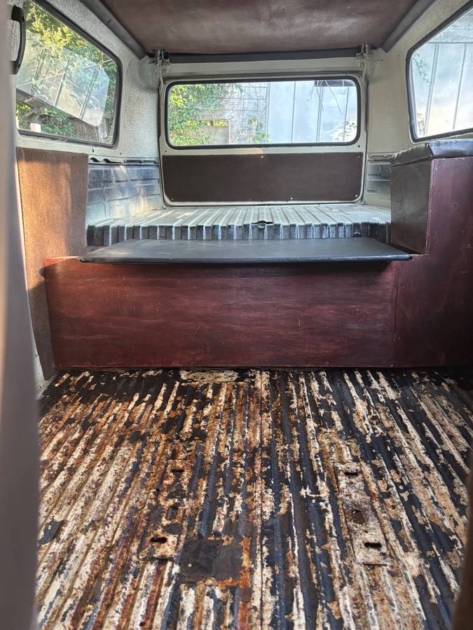 Vw-transporter-camper-combi-1972-brown-14