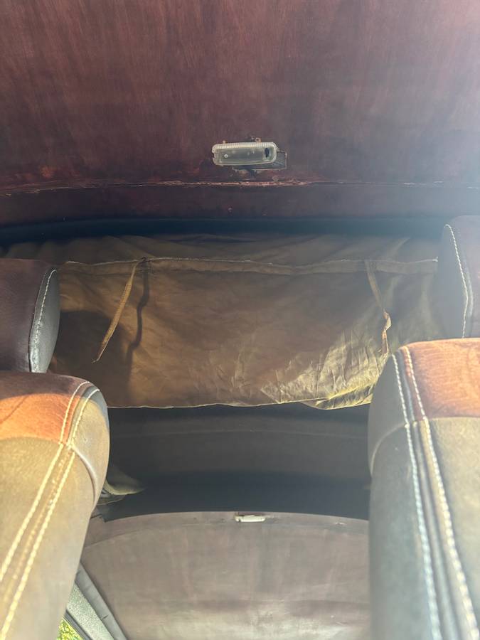Vw-transporter-camper-combi-1972-brown-16