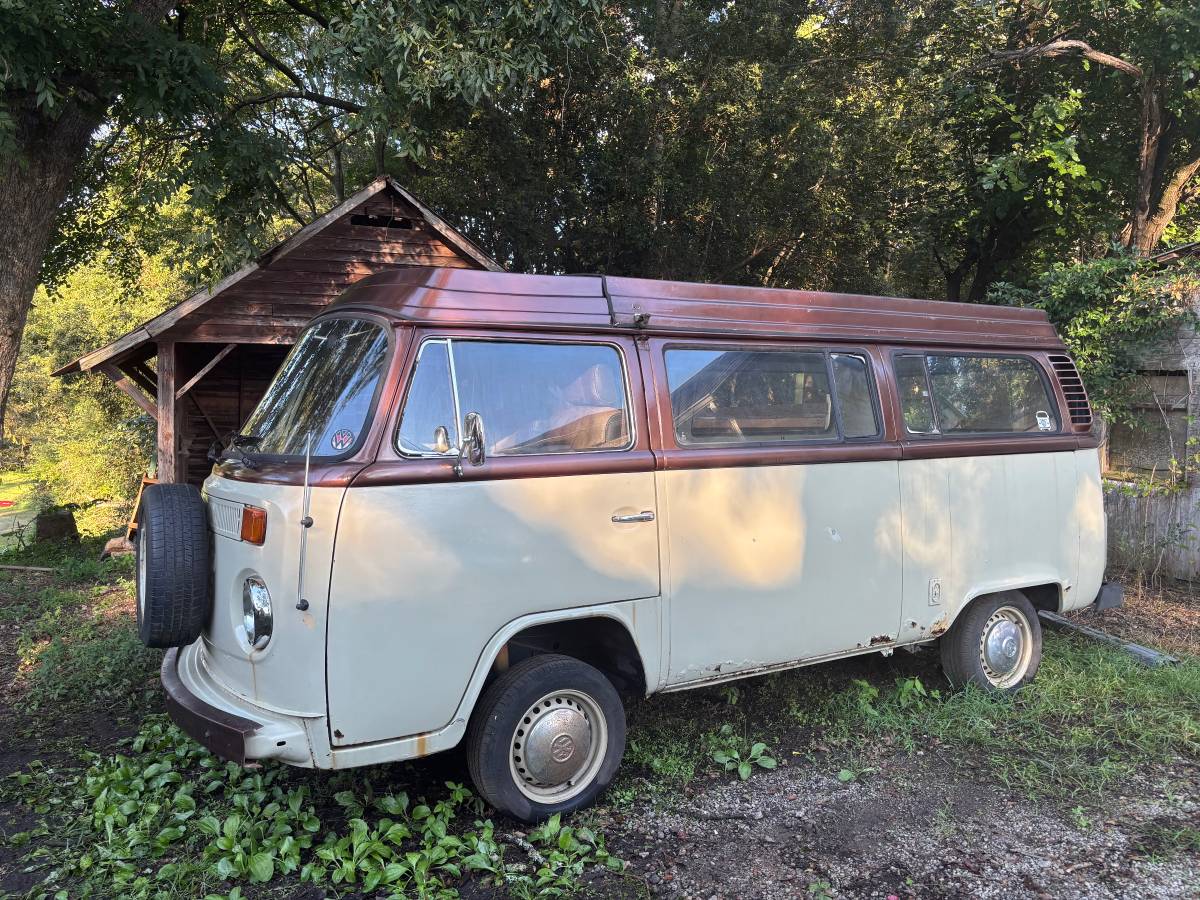 Vw-transporter-camper-combi-1972-brown-2