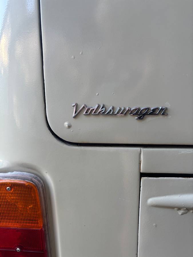 Vw-transporter-camper-combi-1972-brown-5