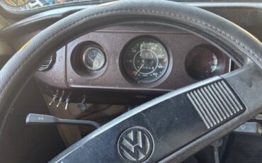 Vw-transporter-camper-combi-1972-brown-8