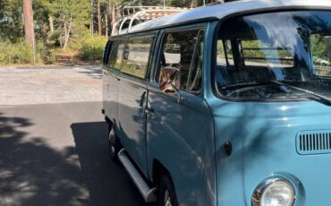 Vw-type-2-transporter-1970-blue-11