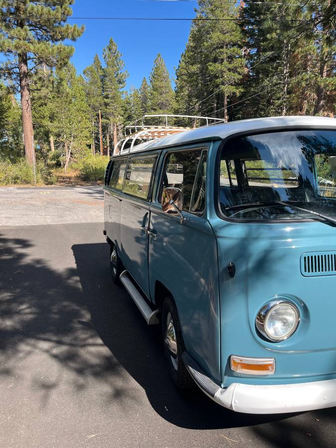 Vw-type-2-transporter-1970-blue-11