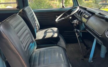 Vw-type-2-transporter-1970-blue-13