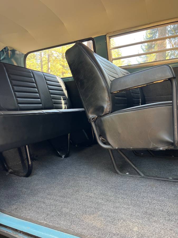 Vw-type-2-transporter-1970-blue-18