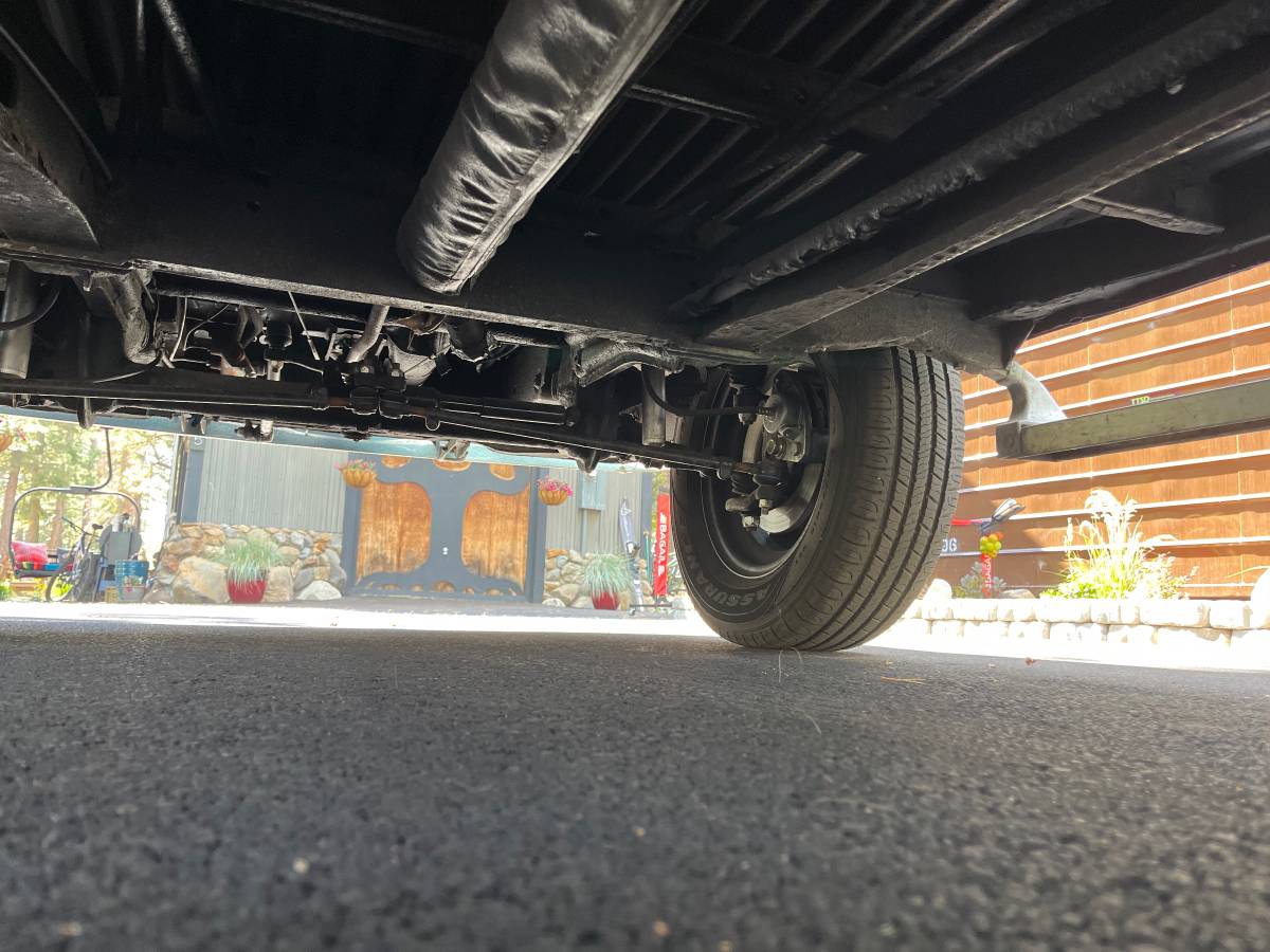 Vw-type-2-transporter-1970-blue-3