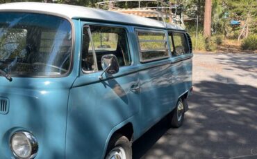 Vw-type-2-transporter-1970-blue-5