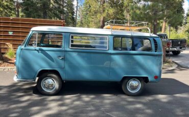 Vw-type-2-transporter-1970-blue-8