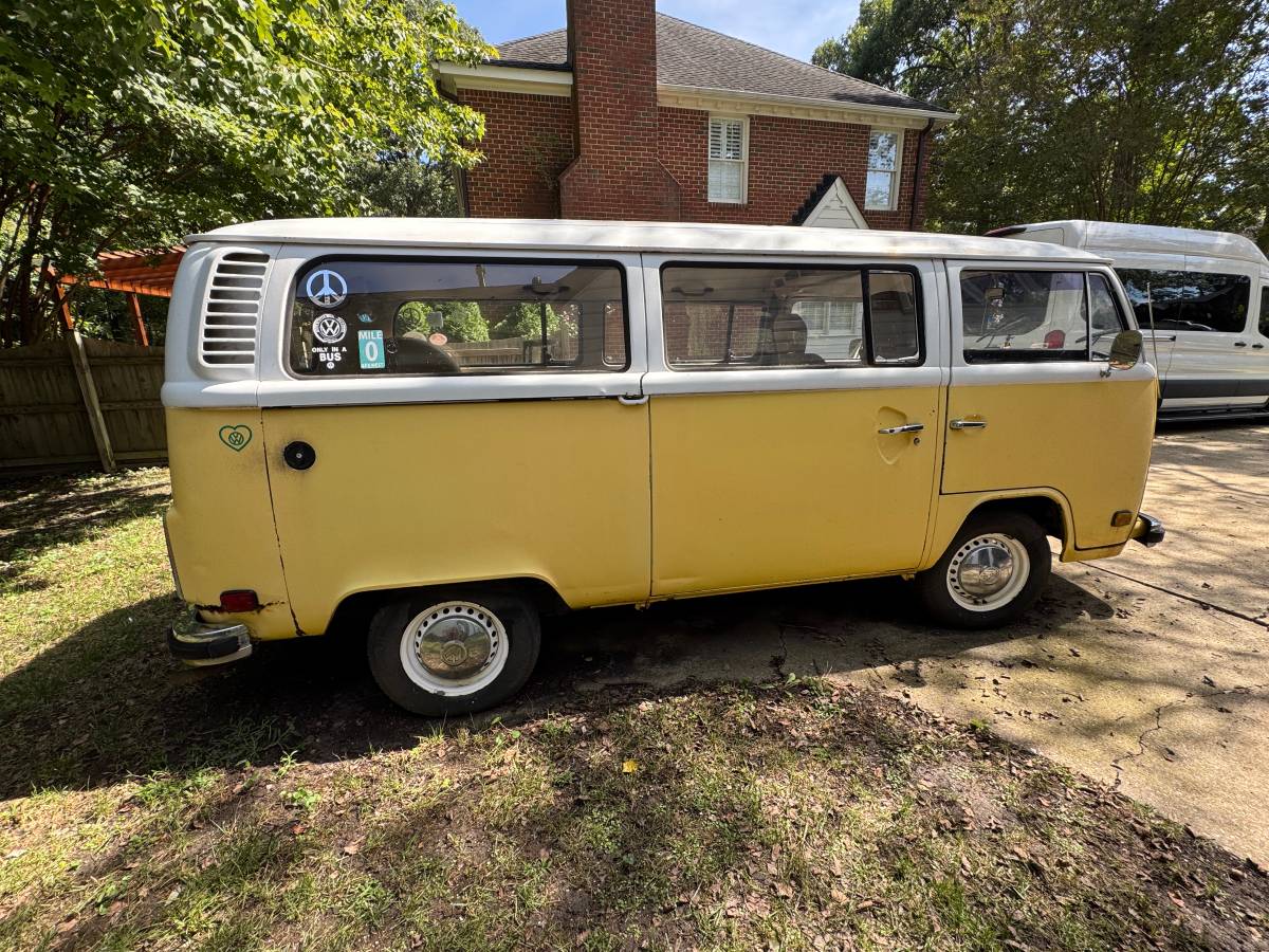 Vw-type-2-transporter-van-1977-yellow-1