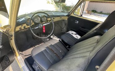 Vw-type-3-1971-yellow-10