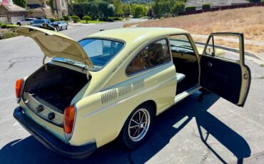 Vw-type-3-1971-yellow-2