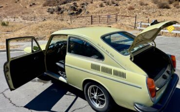 Vw-type-3-1971-yellow-4