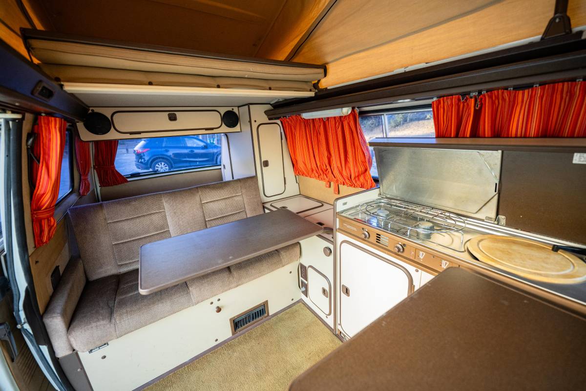 Vw-van-1986-23