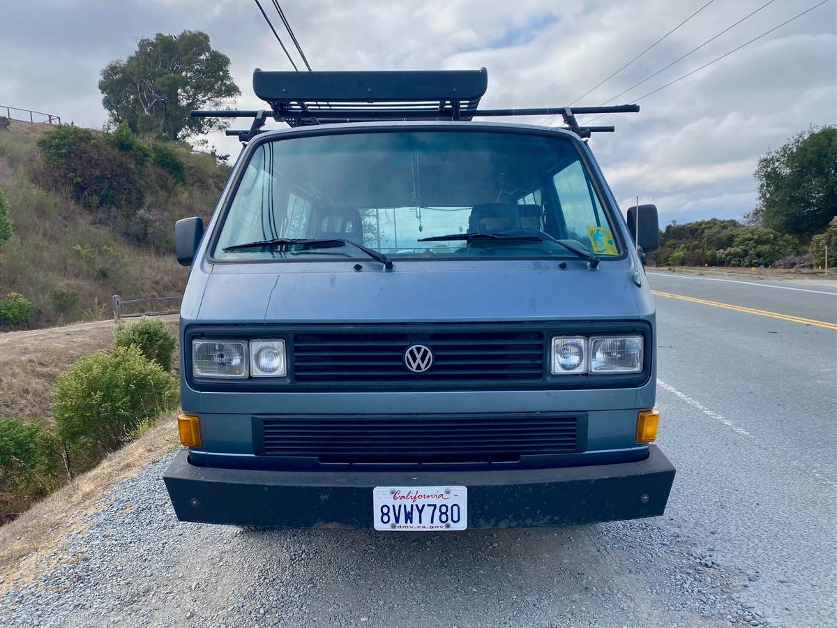 Vw-vanagon-1984-blue-10