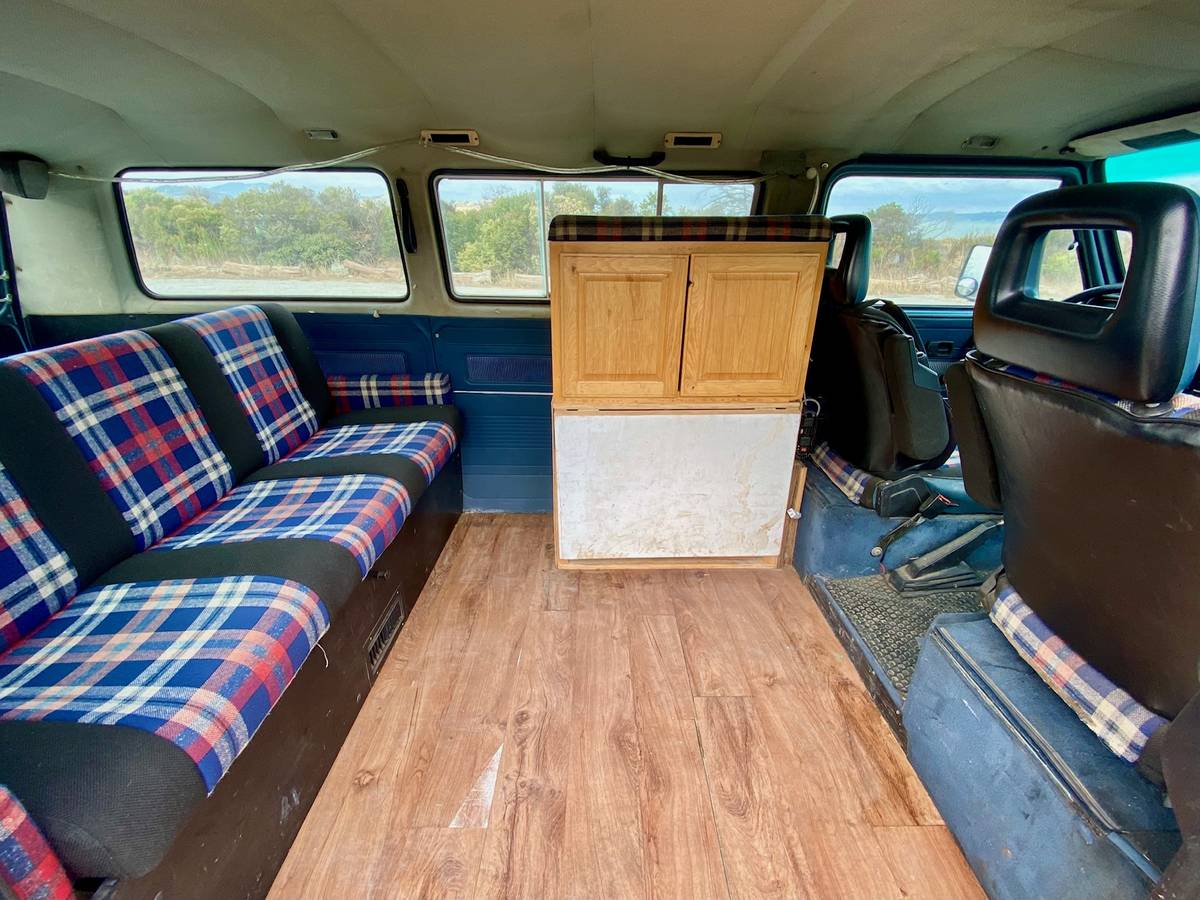 Vw-vanagon-1984-blue-13