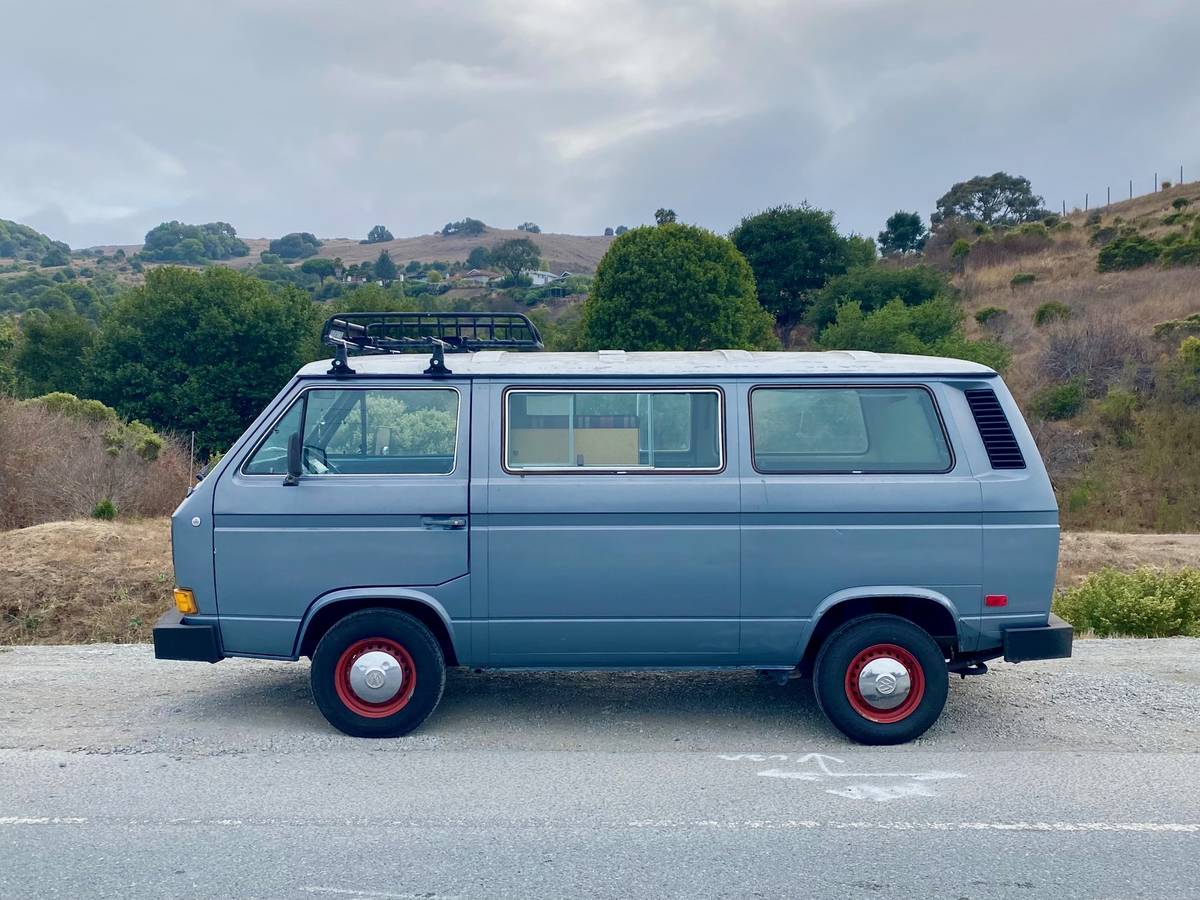 Vw-vanagon-1984-blue-2
