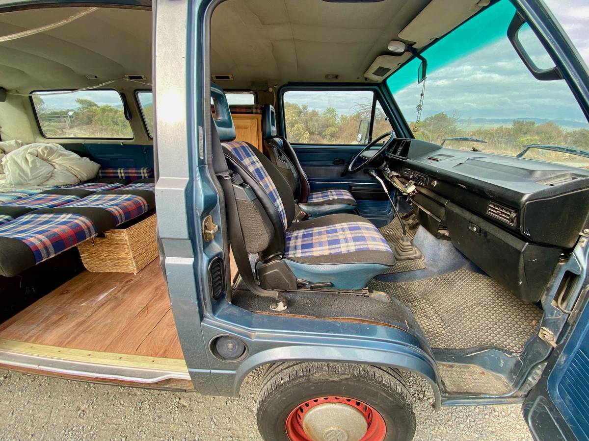 Vw-vanagon-1984-blue-3