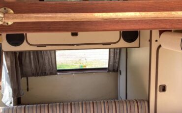Vw-vanagon-wesfalia-1984-orange-10