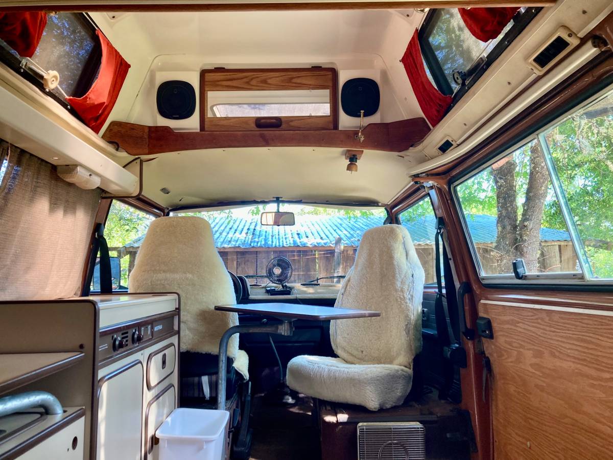 Vw-vanagon-wesfalia-1984-orange-7