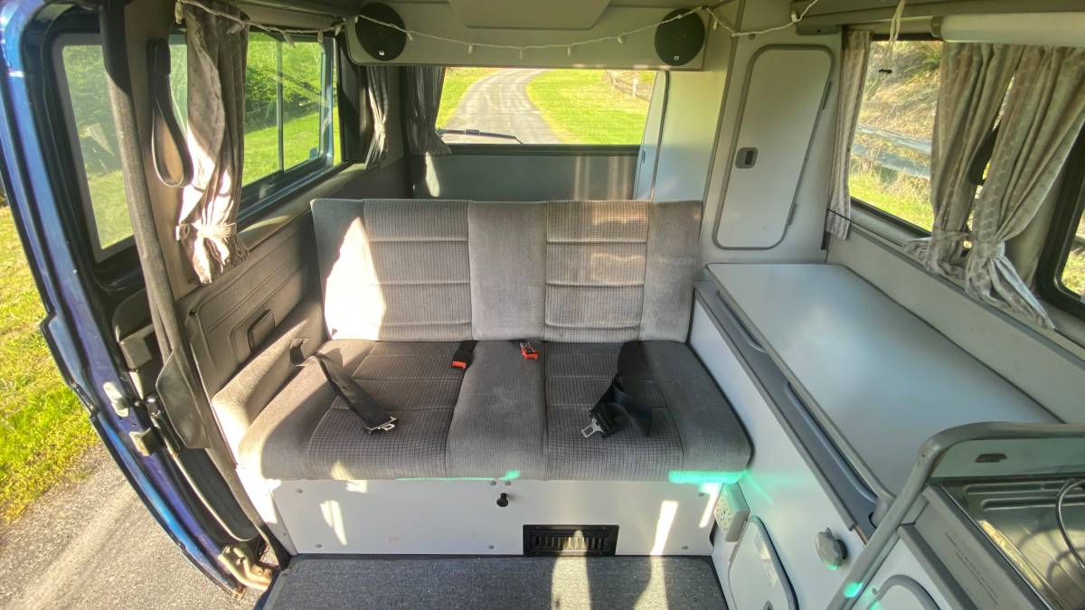 Vw-vanagon-westfalia-1991-blue-11