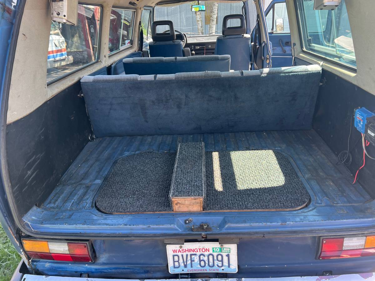Vw-volkswagen-vanagon-diesel-1982-blue-10