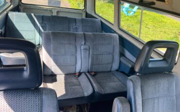 Vw-volkswagen-vanagon-diesel-1982-blue-13