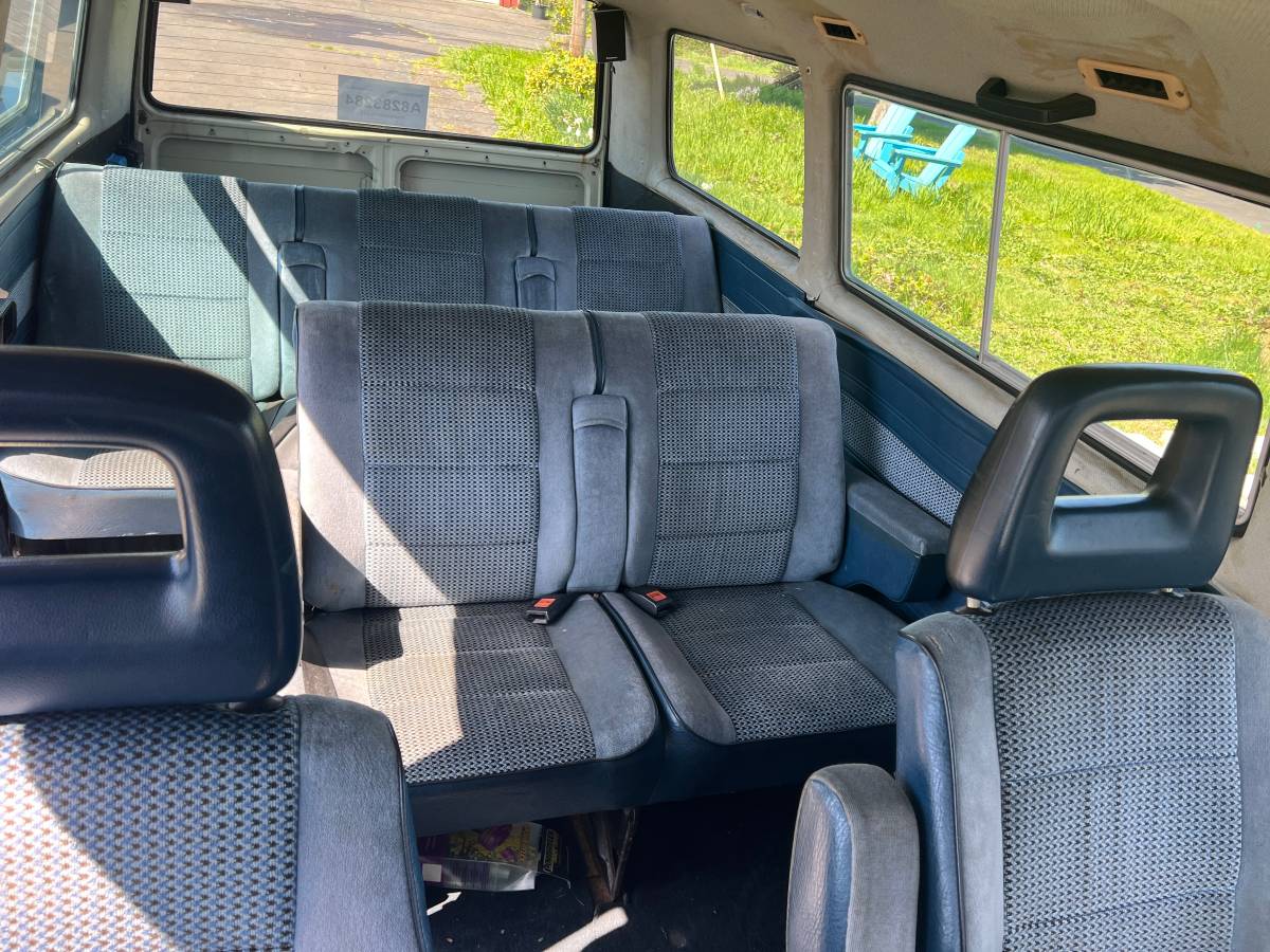 Vw-volkswagen-vanagon-diesel-1982-blue-13