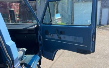 Vw-volkswagen-vanagon-diesel-1982-blue-14