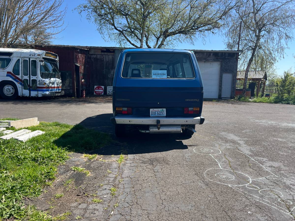 Vw-volkswagen-vanagon-diesel-1982-blue-3
