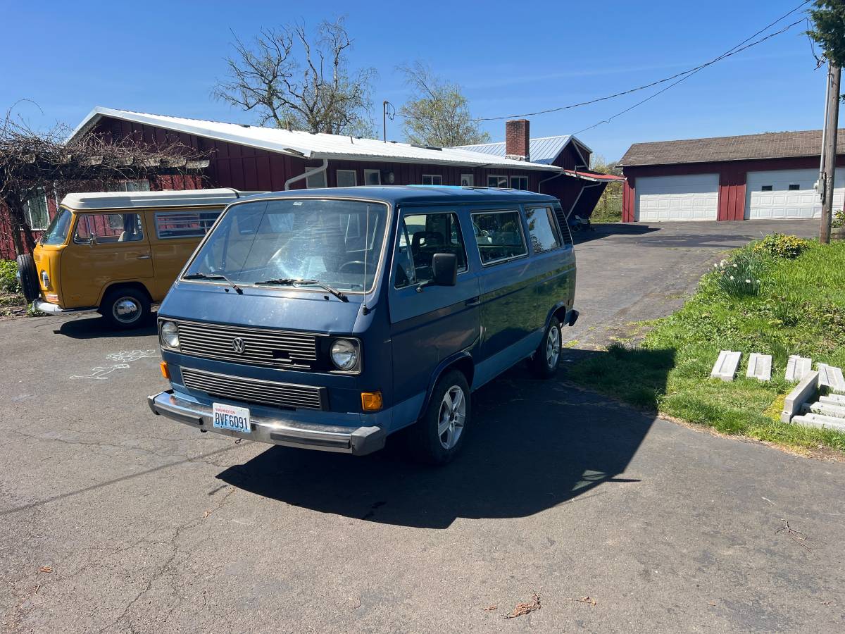Vw-volkswagen-vanagon-diesel-1982-blue-8