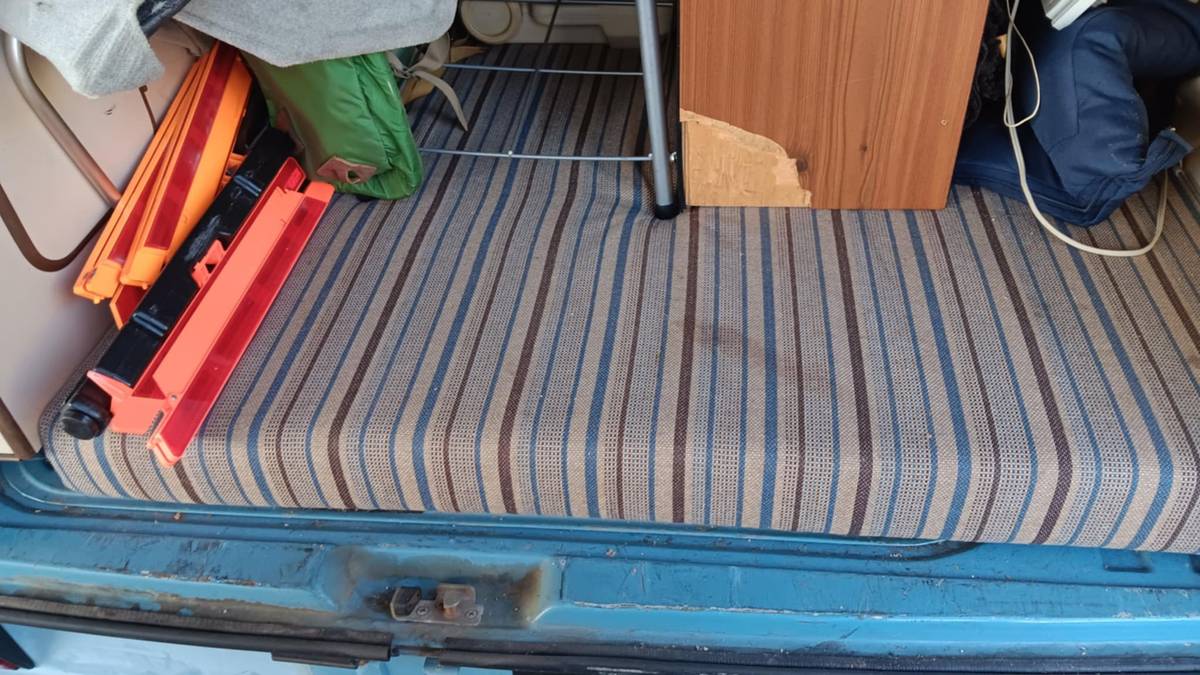 Westfalia-1982-blue-2