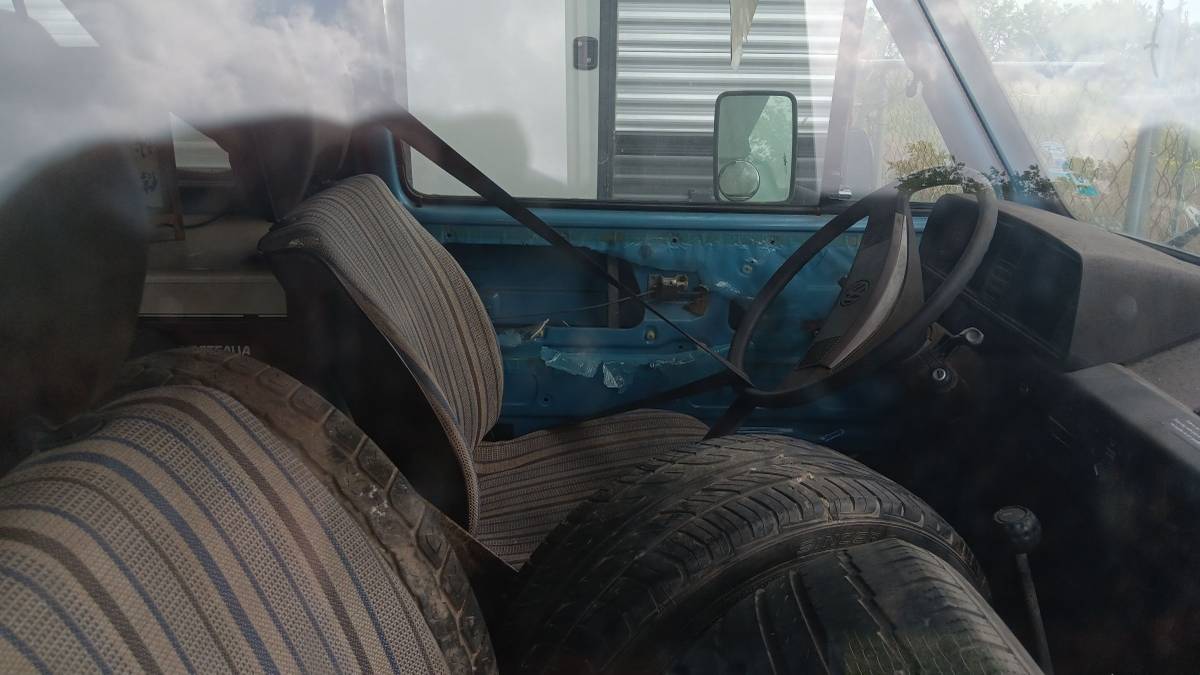 Westfalia-1982-blue-4