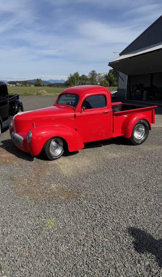 Willys-1941-red-1