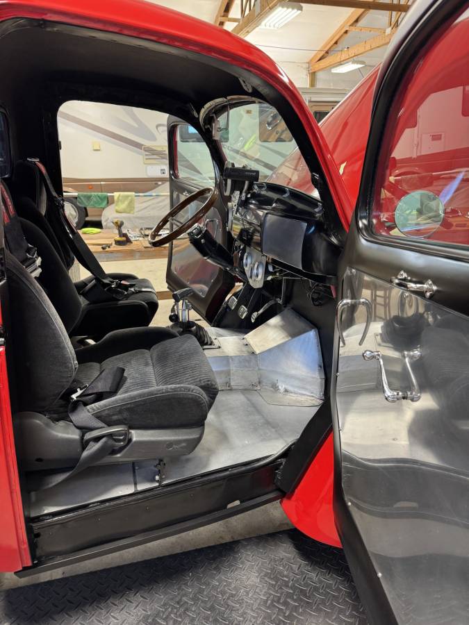 Willys-1941-red-5