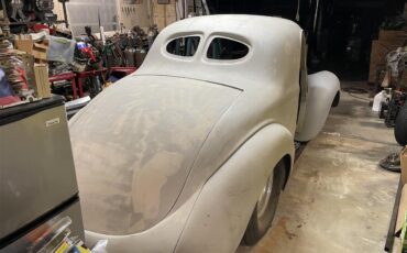 Willys-2-dr-coupe-1941-2