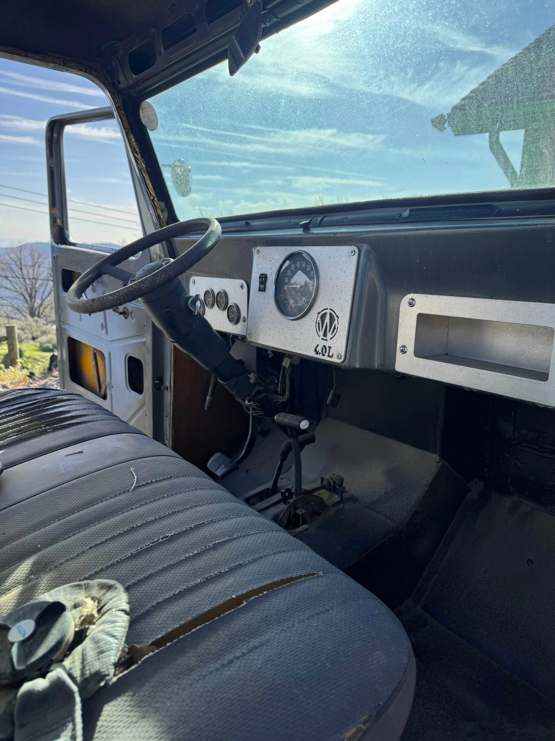 Willys-Custom-1961-Gray-Gray-10