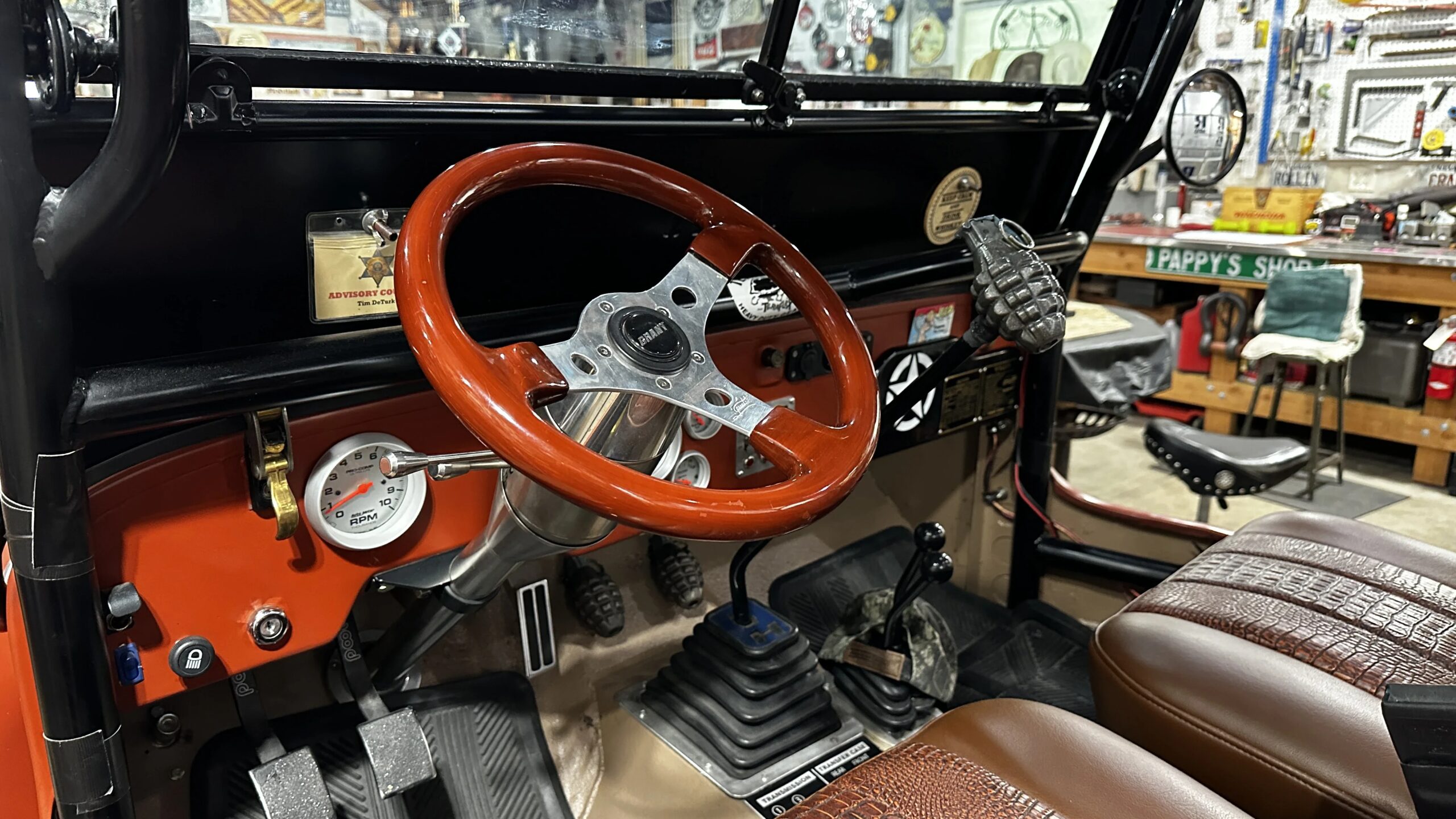 Willys-Custom-1963-Custom-Beige-20