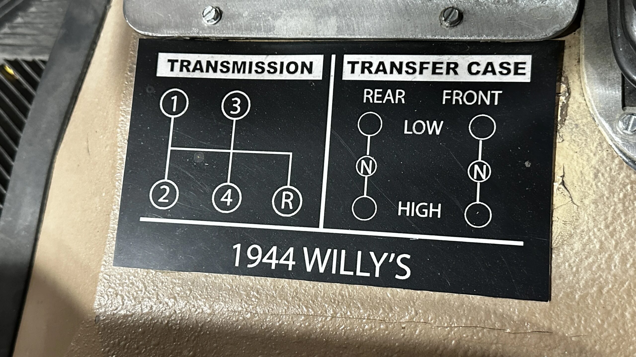 Willys-Custom-1963-Custom-Beige-6