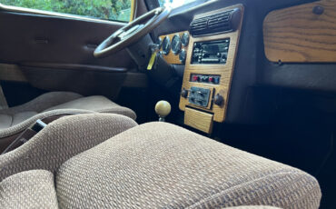 Willys-Custom-Wagon-1963-Wagon-10