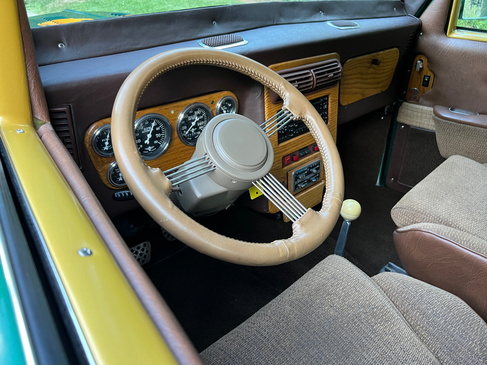 Willys-Custom-Wagon-1963-Wagon-12