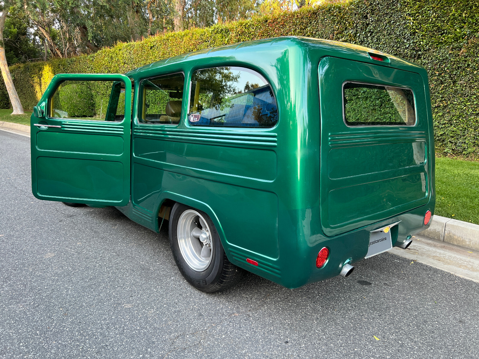 Willys-Custom-Wagon-1963-Wagon-3
