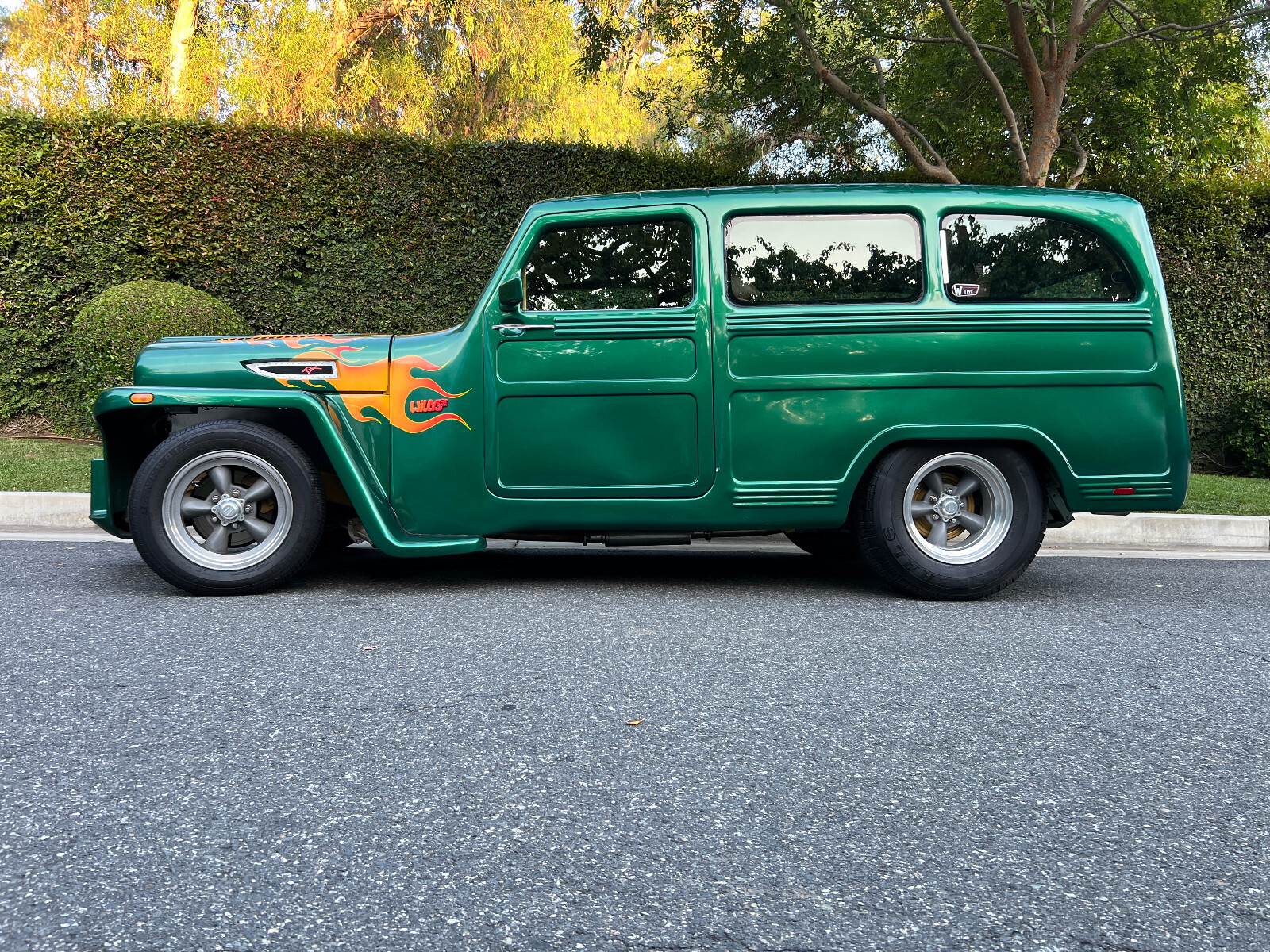 Willys-Custom-Wagon-1963-Wagon-4