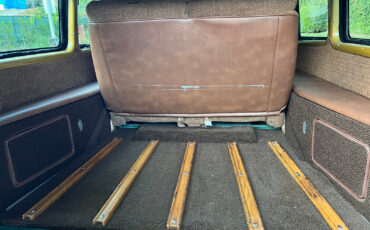 Willys-Custom-Wagon-1963-Wagon-9
